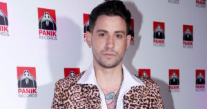 Ο Αναστάσιος Ράμμος γιορτάζει την κυκλοφορία του album «Δέκα»