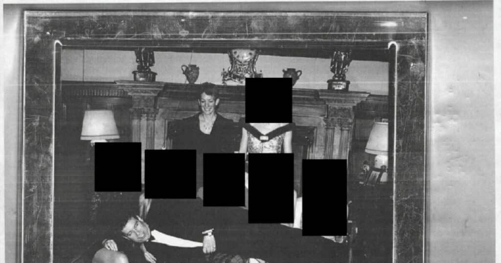Φωτογραφία αποκαλύπτει τον πρίγκιπα Άντριου στο σκάνδαλο Επστάιν