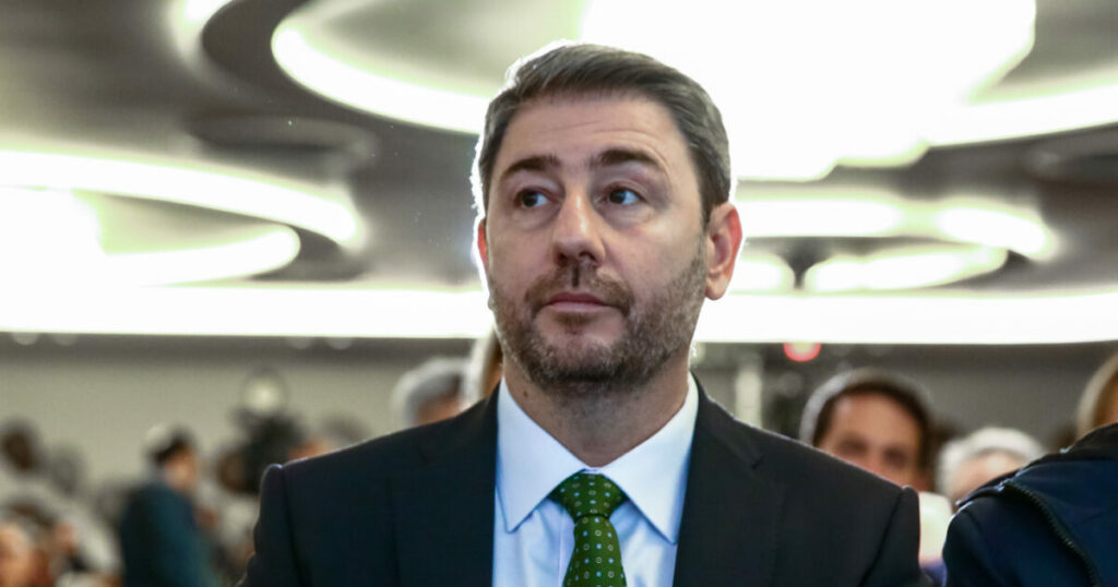 Στα μπλόκα Καρδίτσας και Τρικάλων ο Νίκος Ανδρουλάκης: Προτάσεις ΠΑΣΟΚ