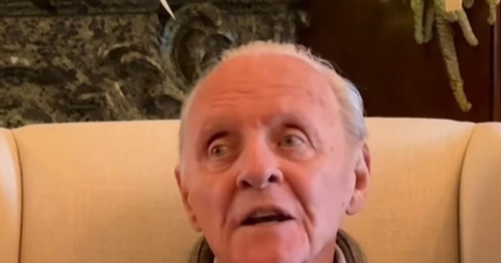 Ο Άντονι Χόπκινς γιορτάζει 50 χρόνια νηφαλιότητας: «Η ζωή είναι πολύ καλύτερη»