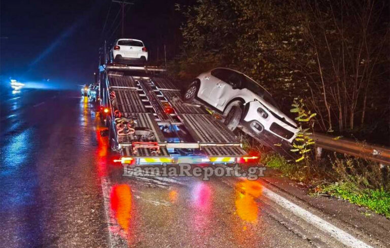 Αυτοκίνητο αποκολλήθηκε από αυτοκινητάμαξα στην εθνική οδό