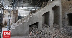 Η Πομπηία αποκαλύπτει τα μυστικά της μέσα από μια σκάλα