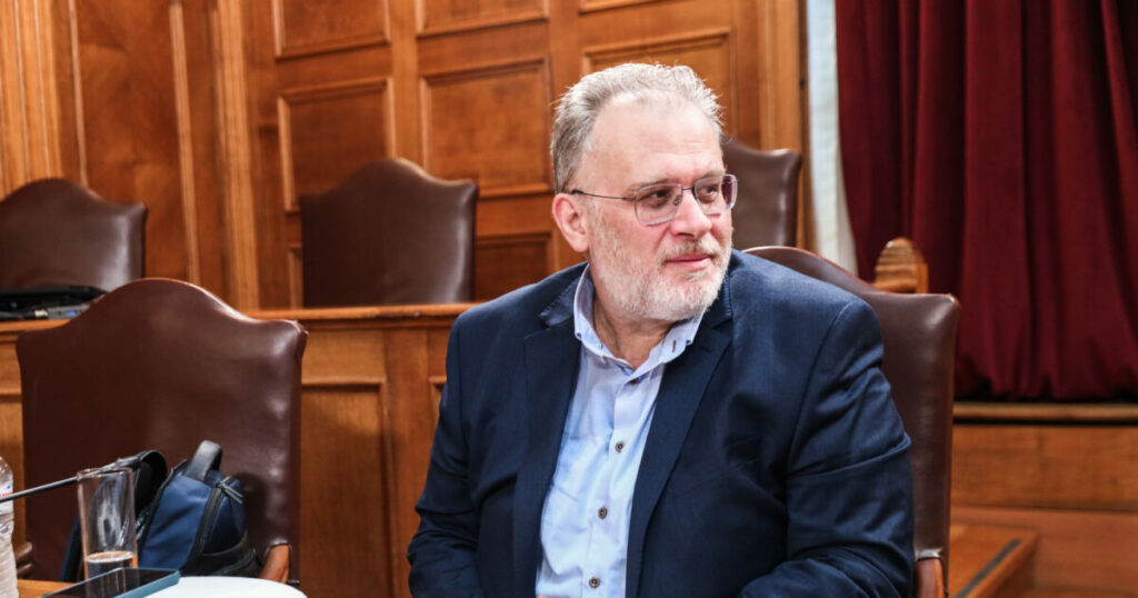 Μπουνάκης στην Εξεταστική: «Το σύστημα δεν επιτρέπει δηλώσεις δημόσιων εκτάσεων»