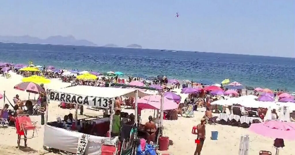 Βραζιλία: Συντριβή μικρού αεροσκάφους στη θάλασσα – Νεκρός ο πιλότος