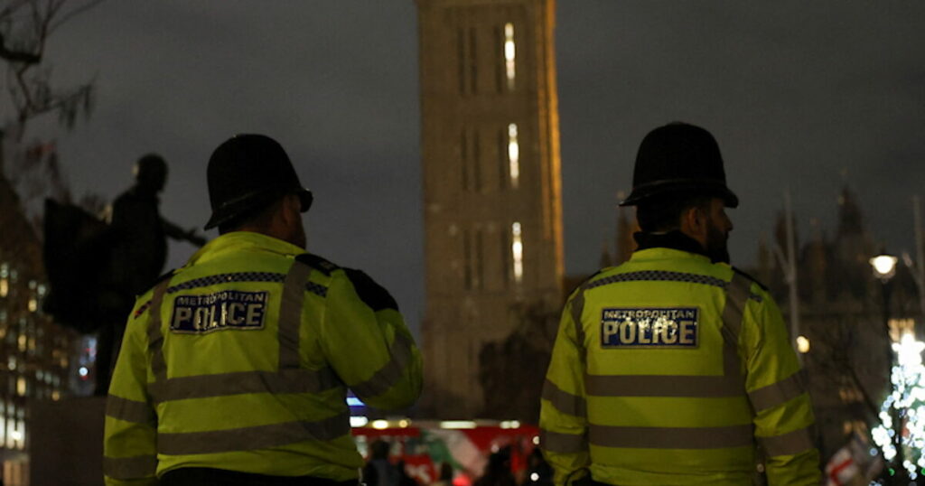 Βρετανία: Κατηγορίες σε άνδρα για νάρκωση και βιασμό της συζύγου του