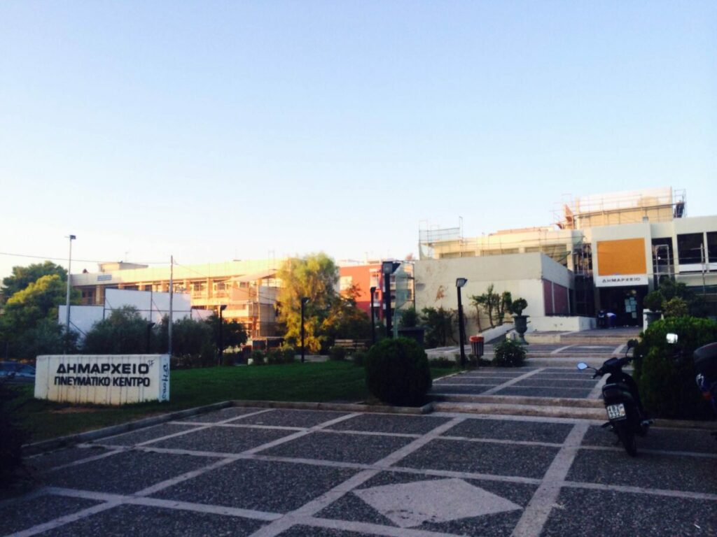 Πόθεν Έσχες: Ο Δήμαρχος Παπάγου – Χολαργού με τις επιχειρήσεις και τα ακίνητα