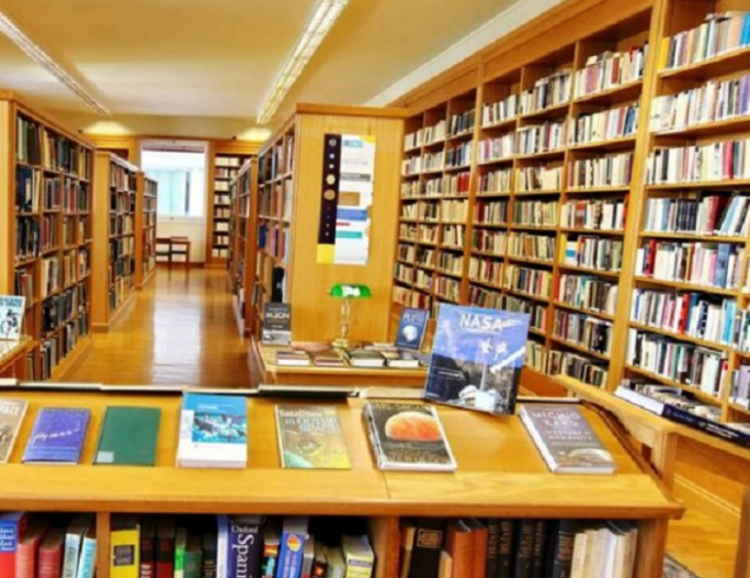 Επισκέψεις μαθητών στη Δημοτική Βιβλιοθήκη: Χριστουγεννιάτικες δράσεις