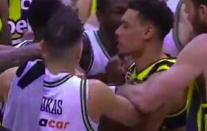 Φενέρμπαχτσε – Παναθηναϊκός: Ένταση στο τέλος του αγώνα