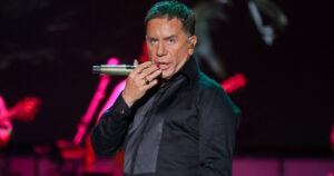 Γιώργος Μαζωνάκης: Από τα δύσκολα παιδικά χρόνια στο Δρομοκαΐτειο και τις ανηθίκες προτάσεις