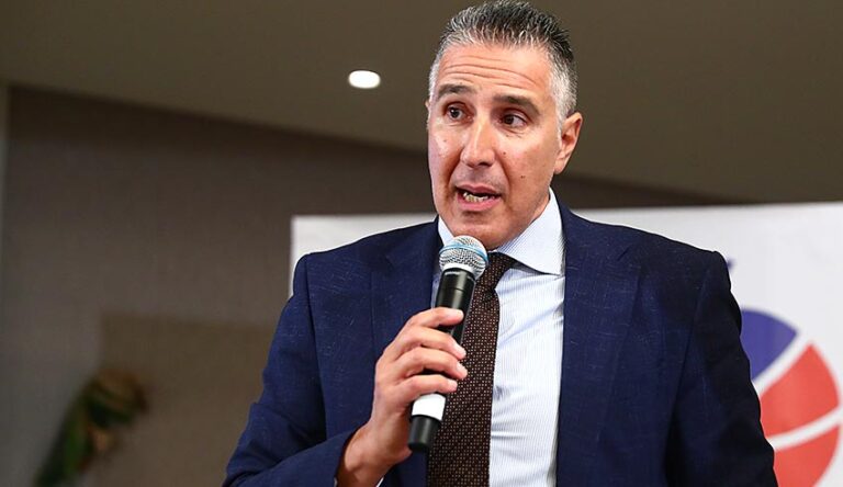 Γκιουλιστάνης: «Στις επάλξεις ως το τέλος»