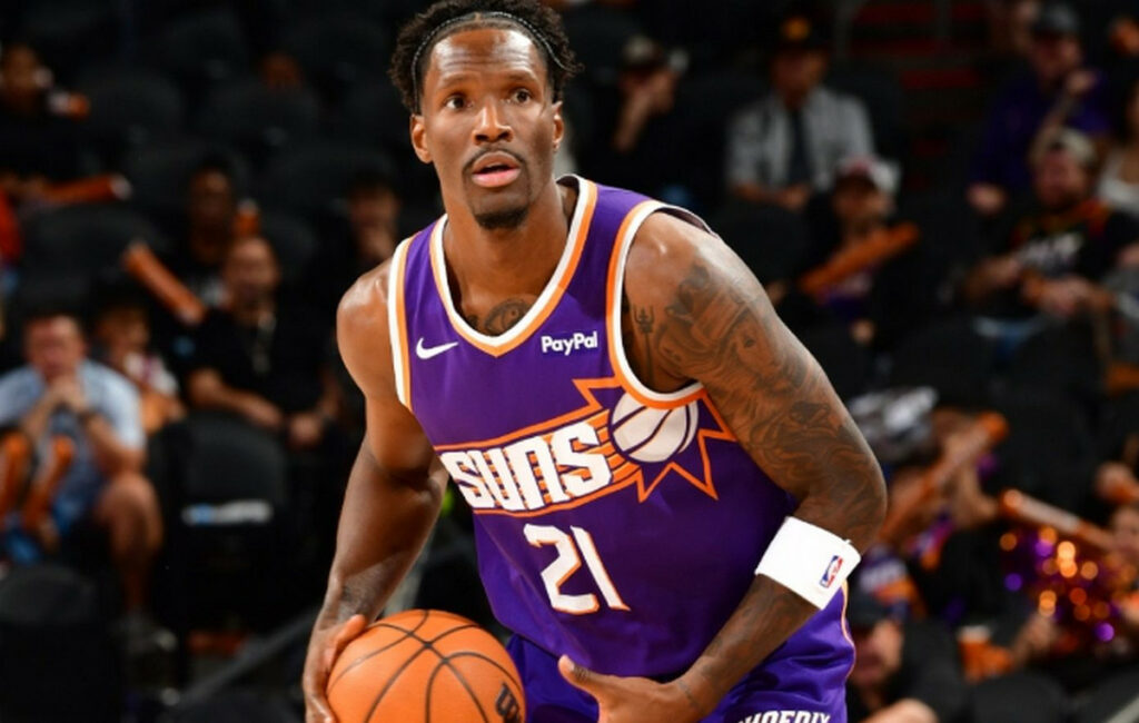 Χέιζ-Ντέιβιτς και Γιαμπουσέλε επιστρέφουν στην Ευρώπη