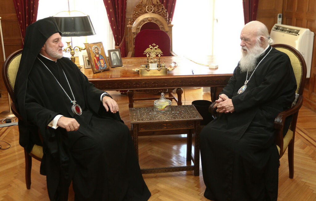 Συνάντηση Ιερώνυμου με Ελπιδοφόρο: Στο επίκεντρο η ελληνική διασπορά