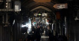 Η Μοσάντ καλεί τους Ιρανούς διαδηλωτές να βγουν στους δρόμους