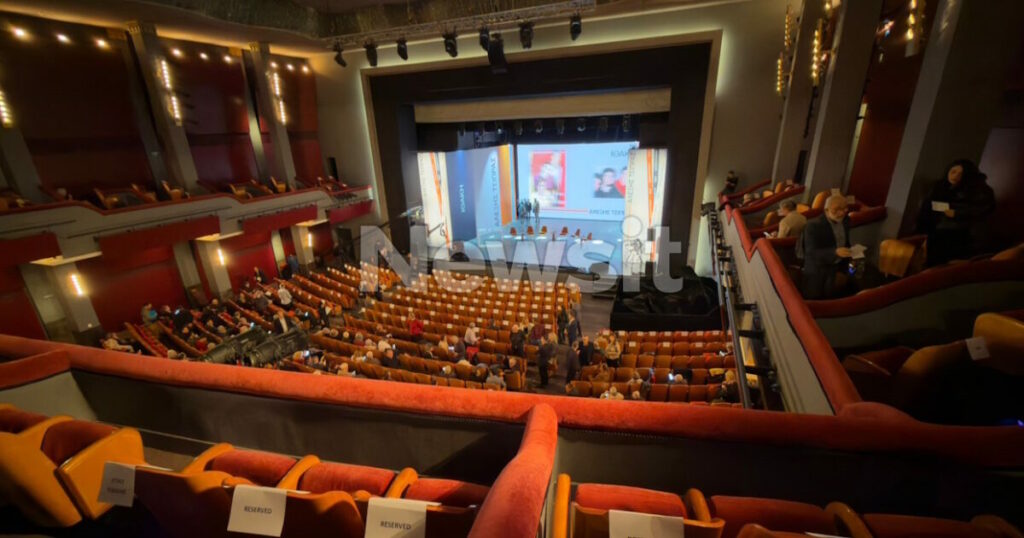 Παρουσίαση του βιβλίου «Ιθάκη» από τον Αλέξη Τσίπρα