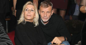 Ο Απόστολος Γκλέτσος και η Ιζαμπέλα Αρβανίτη διασκέδασαν στον Αντώνη Ρέμο