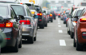 Φωτιά σε όχημα στην Αττική Οδό – Δυσκολίες στην κυκλοφορία