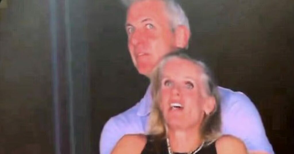 Η διευθύντρια HR αποκαλύπτει την αλήθεια πίσω από την kiss cam των Coldplay