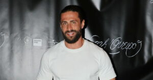 Κωνσταντίνος Βασάλος: «Νιώθω ότι μεγαλώνω, περνάω μια κρίση ηλικίας»