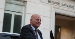 Συνάντηση Χατζηδάκη και Τσιάρα με αγρότες Κρήτης για τα αιτήματά τους