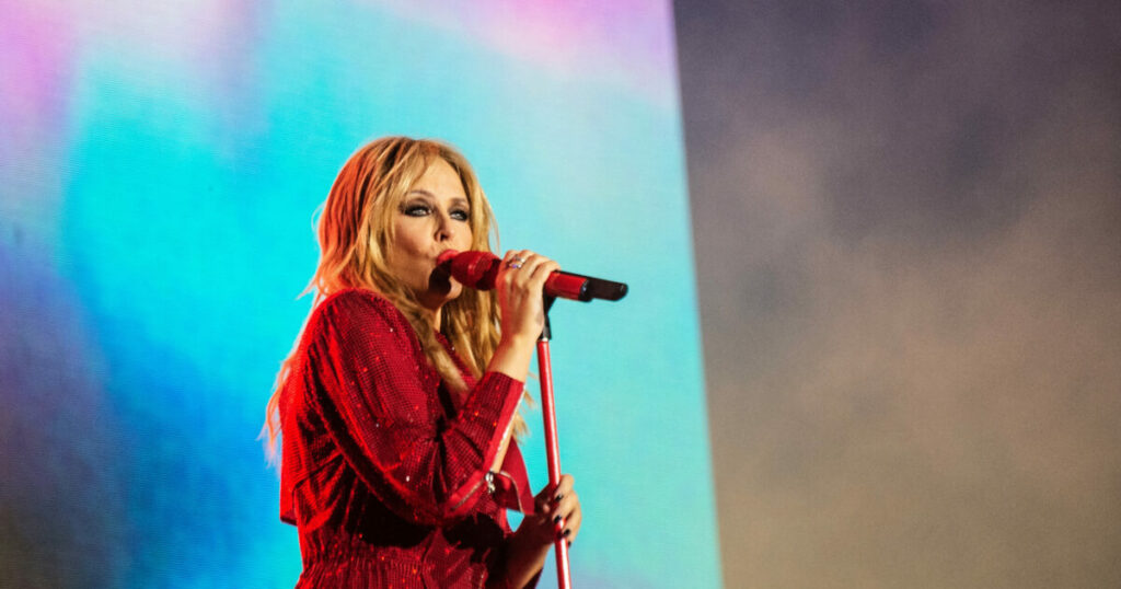 Κάιλι Μινόγκ: 11η φορά στην κορυφή των βρετανικών charts