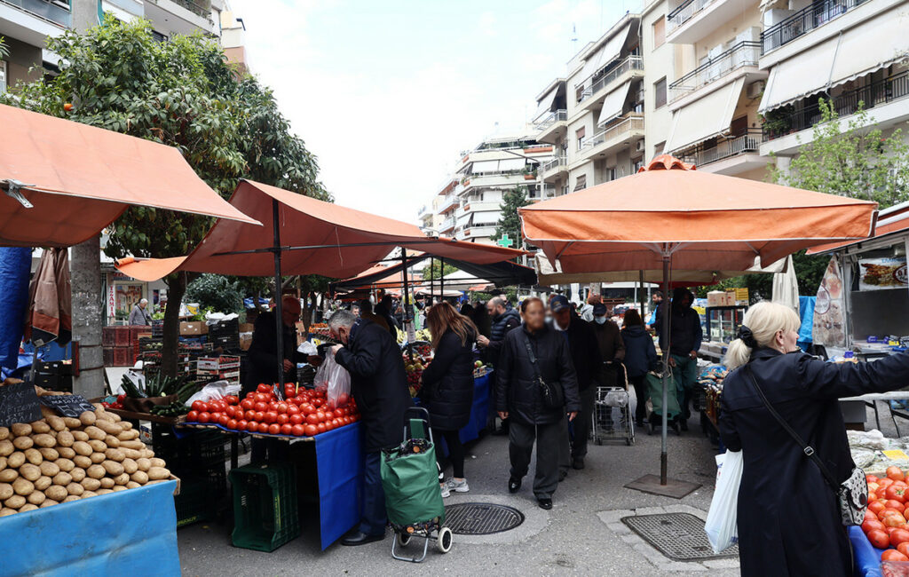 Απεργία επ’ αόριστον στις λαϊκές αγορές από 7 Ιανουαρίου