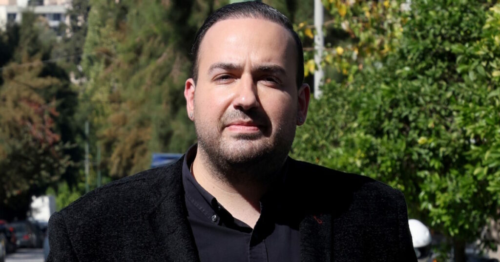 Ο Μαυρίκιος Μαυρικίου απαντά στο bullying για τη σεξουαλικότητά του: «Φτάνει πια»