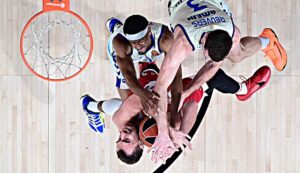 Ολυμπιακός: Ήττα από τη Βαλένθια με 92-99