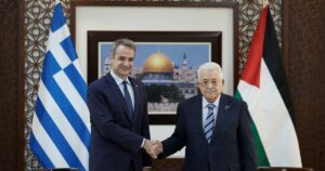 Συνάντηση Μητσοτάκη και Αμπάς στη Ραμάλα: Δέσμευση για ειρηνική λύση