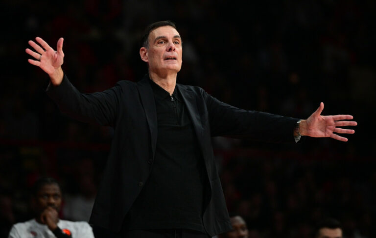 Μπαρτζώκας: Δεν ξεχάσαμε το μπάσκετ, έχουμε καλούς παίκτες – Δύσκολη περίοδος