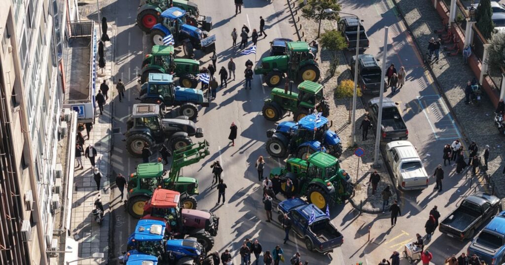Μπλόκα αγροτών: Παρέμβαση εισαγγελέα πριν τα Χριστούγεννα