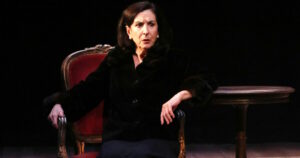 Νένα Μεντή: «Έχασα τρία παιδιά από τοξόπλασμα, έφαγα κρέας που είχε γλύψει γάτα»