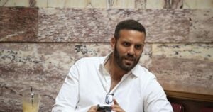 Επίθεση Παππά σε Γιαννόπουλο: «Με χτύπησε και με γρονθοκόπησε»