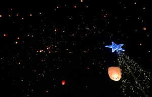 Νύχτα των Ευχών στην πλατεία Κοτζιά την παραμονή Χριστουγέννων