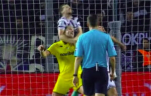 Άρης: Διαμαρτυρίες για το κεφαλοκλείδωμα του Κεντζιόρα