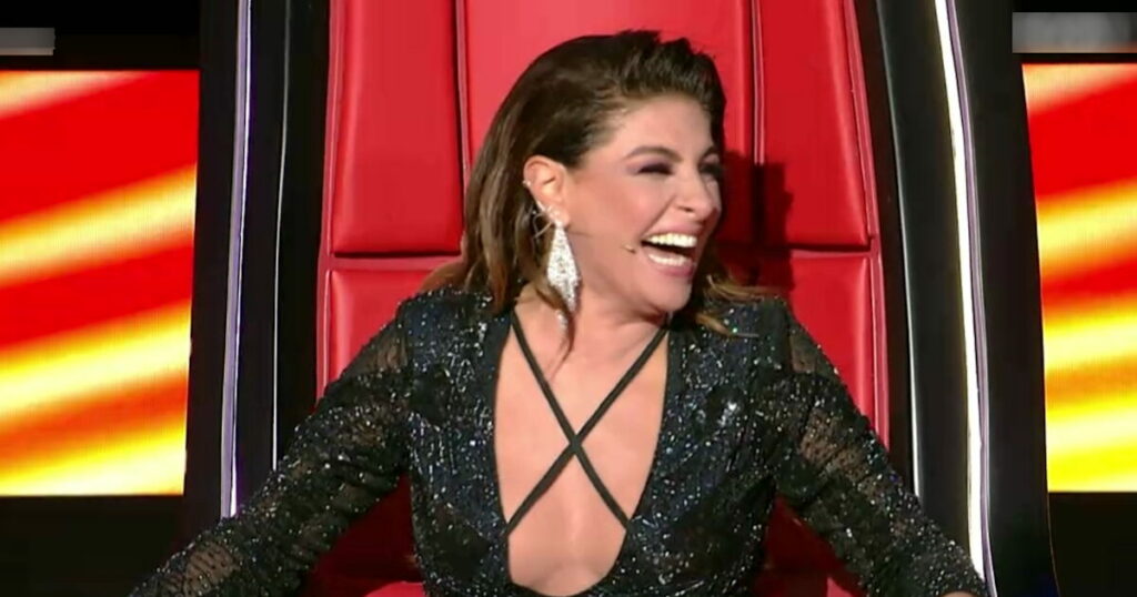 Η Έλενα Παπαρίζου επιστρέφει στο «The Voice of Greece» μετά την υγειονομική περιπέτεια