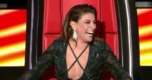 Η Έλενα Παπαρίζου επιστρέφει στο «The Voice of Greece» μετά την υγειονομική περιπέτεια