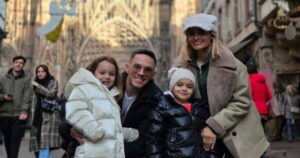 Λευτέρης Πετρούνιας και Βασιλική Μιλλούση: Χριστουγεννιάτικες στιγμές στο Στρασβούργο