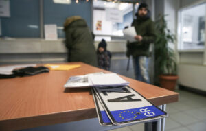 Δήμος Αθηναίων: Επιστροφή πινακίδων για τις γιορτές – Ποιες εξαιρούνται