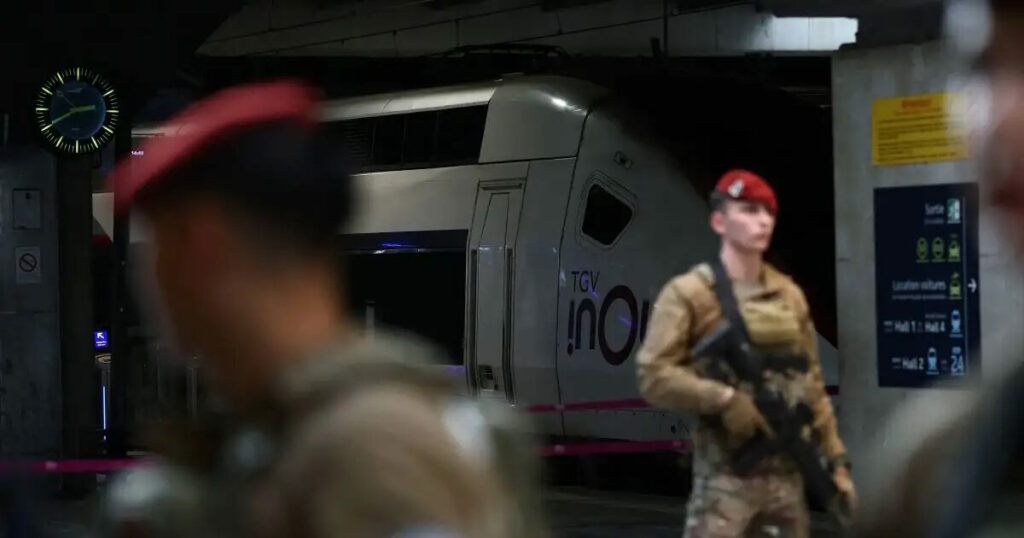 Γαλλία: Νεαρός επιτίθεται με μαχαίρι σε τρεις γυναίκες στο Μετρό του Παρισιού