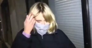 Ουκρανός δημοσιογράφος στρίμωξε την κόρη του Πούτιν στο Παρίσι