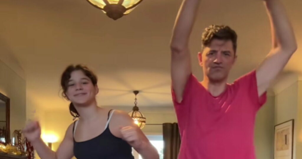 Σάκης Ρουβάς: Ο χορός με την κόρη του που ενθουσίασε τους θαυμαστές