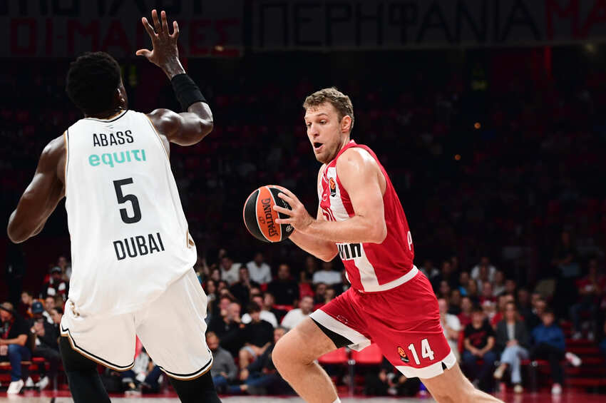 Βεζένκοφ: «Θα δώσουμε το 100% για να κερδίσουμε τη Βαλένθια»