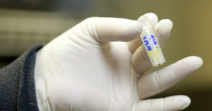 Εξηγήσεις από την Ευρωπαϊκή Τράπεζα Σπέρματος Δανίας για γονίδιο καρκίνου