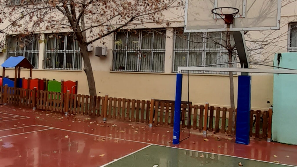 Θήβα: Κλειστά σχολεία λόγω κακοκαιρίας, ανοιχτοί παιδικοί σταθμοί