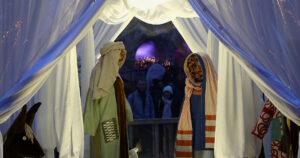 Σάλος στις Βρυξέλλες με τη φάτνη χωρίς πρόσωπα - Βανδαλισμός του Θείου Βρέφους