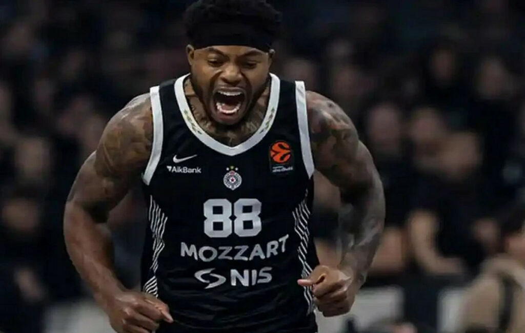 Ολυμπιακός: Σημαντική εξέλιξη με Τζόουνς και Παρτίζαν