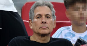 Θάνος Καληώρας: «Το Εθνικό θέατρο έχει χάσει την παλιά του αίγλη»