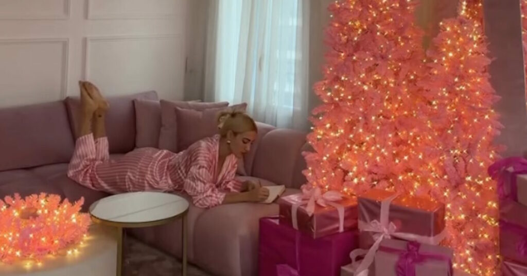 Η Ιωάννα Τούνη απολαμβάνει την ηρεμία στο σπίτι της