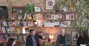 Τσίπρας: Η κρίση εμπιστοσύνης στους θεσμούς απειλεί τη Δημοκρατία