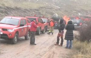 Θρίλερ στα Βαρδούσια: Εντοπίστηκαν οι τρεις ορειβάτες και μία γυναίκα κάτω από χιονοστιβάδα